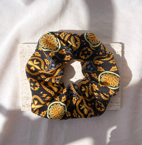 Mediterranean Scrunchie