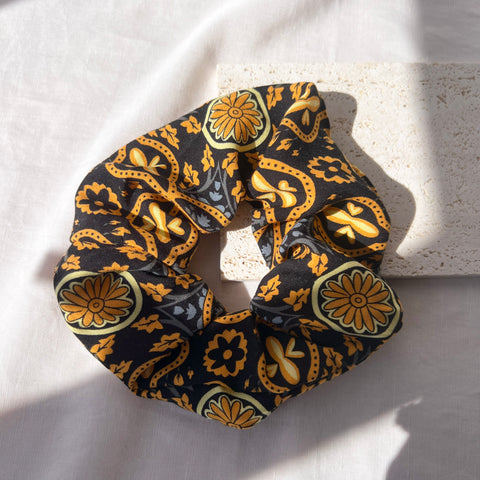 Mediterranean Scrunchie