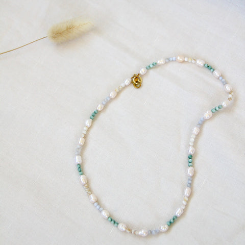 mint-freshwater-pearl-necklace
